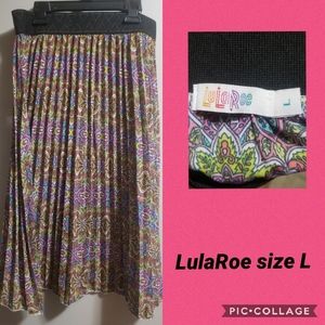 LulaRoe size Large pleated skirt